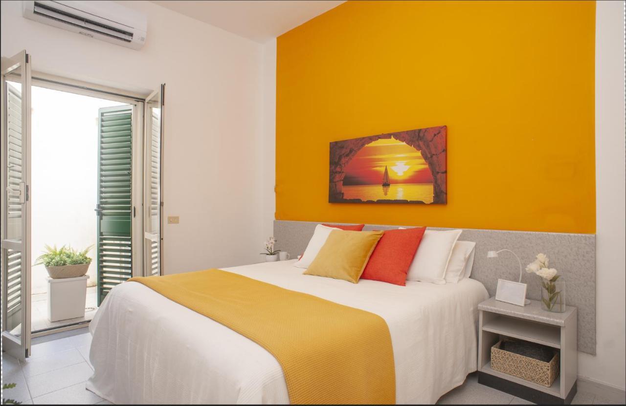 Casa Palinuro Vacanze Fronte Spiaggia Exteriör bild