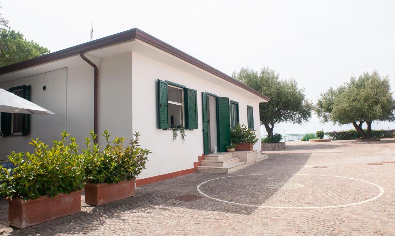 Casa Palinuro Vacanze Fronte Spiaggia Exteriör bild