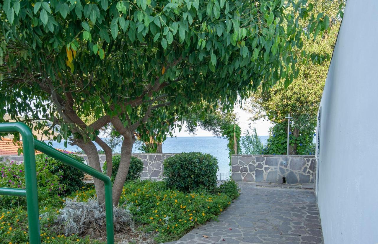 Casa Palinuro Vacanze Fronte Spiaggia Exteriör bild