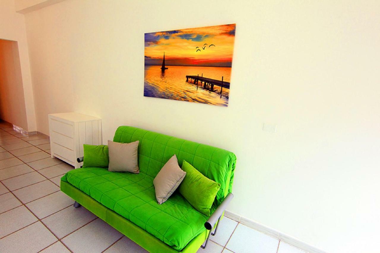 Casa Palinuro Vacanze Fronte Spiaggia Exteriör bild